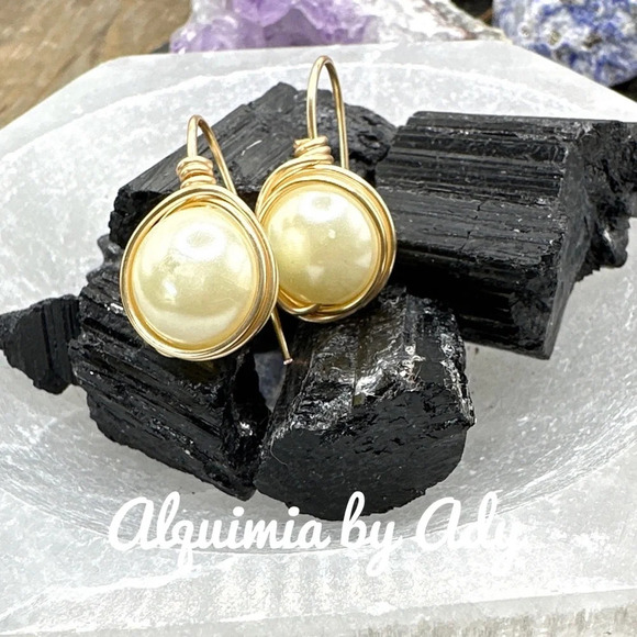 Maximalist gold dangle spheres big statement earrings - Picture 3 of 3